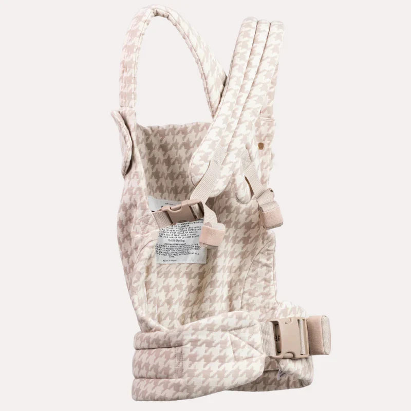 Ergonomic and Comfortable Baby Carrier – From Newborn to Toddler