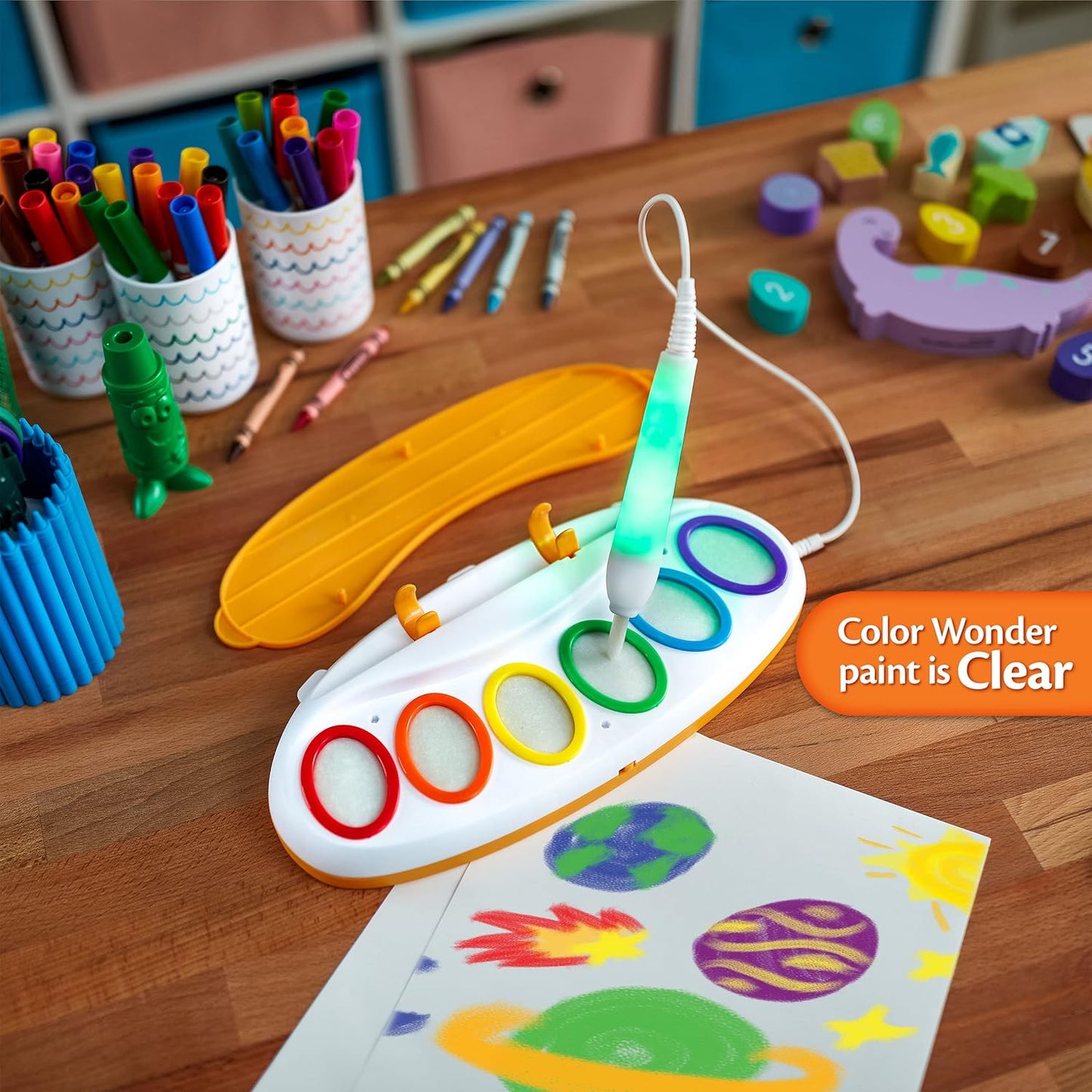 Crayola Magic Light Brush – Kids Mess-Free Painting Set